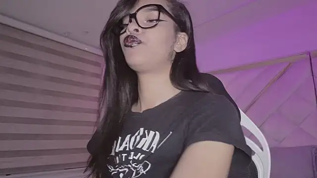 Snapshot of mia_gatesvg chatting on 11, 2, 2026 mia gatesvg online show from 11, 2, 2026