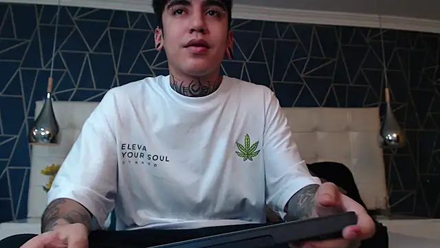 Snapshot of MarkOlsenn chatting on 10, 1, 2026 MarkOlsenn online show from 10, 1, 2026