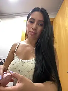 nataliia queen  online show from 3, 7, 2026