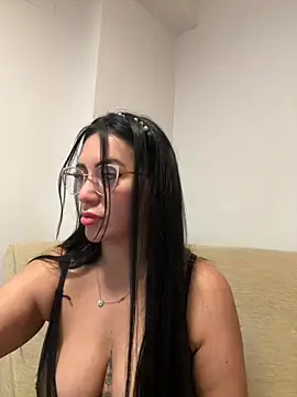 nataliia queen  online show from 17, 5, 2026