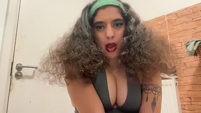 Snapshot of fayfay21@xh chatting on 13, 3, 2026 fayfay21xh online show from 13, 3, 2026