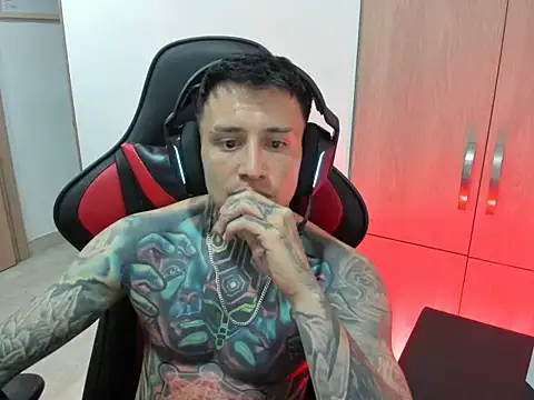 Chrissblack online show from 2, 3, 2026