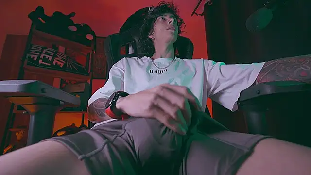 Olliver   y online show from 30, 3, 2026