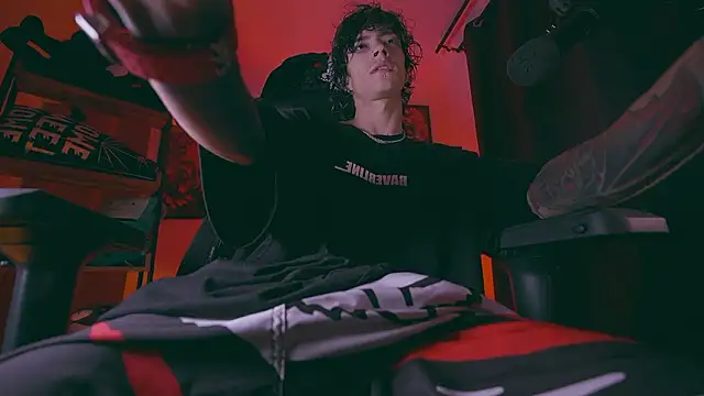 Olliver   y online show from 19, 3, 2026