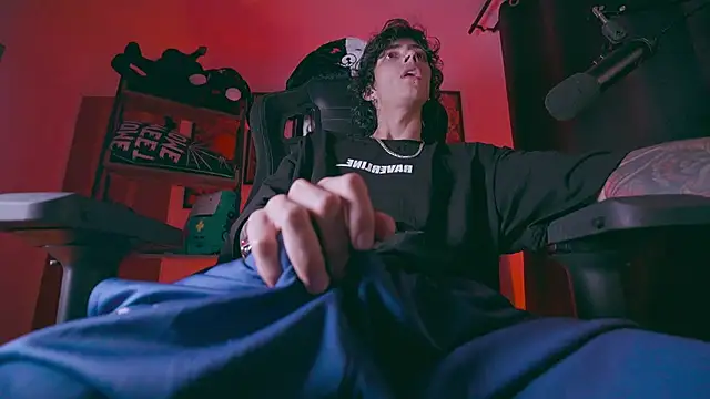 Olliver   y online show from 8, 4, 2026