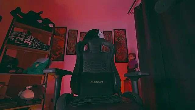 Olliver   y online show from 13, 3, 2026