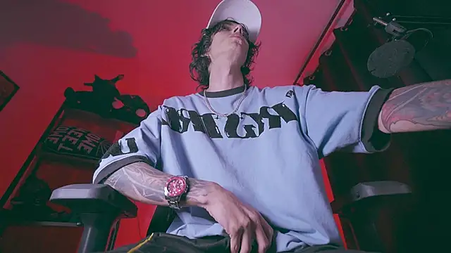 Olliver   y online show from 18, 4, 2026