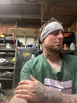 WIDBIGWHITECOCK online show from 6, 4, 2026