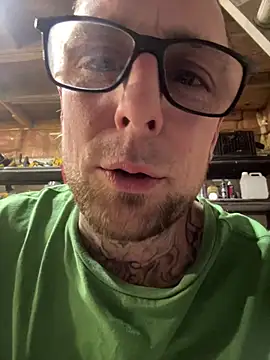 WIDBIGWHITECOCK online show from 7, 3, 2026