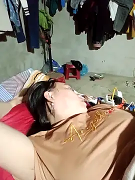 Snapshot of vanvan005 chatting on 7, 2, 2026 vanvan005 online show from 7, 2, 2026