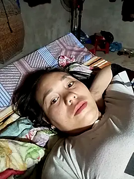 Snapshot of vanvan005 chatting on 2, 2, 2026 vanvan005 online show from 2, 2, 2026