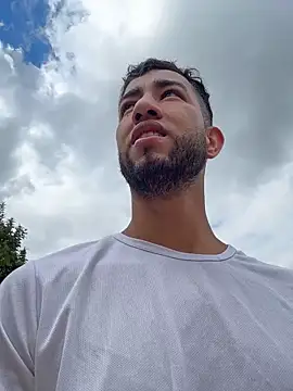 liam bronw online show from 16, 2, 2026