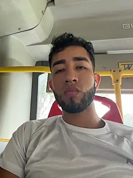 Snapshot of liam_bronw chatting on 12, 1, 2026 liam bronw online show from 12, 1, 2026