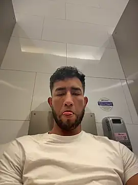 liam bronw online show from 25, 4, 2026