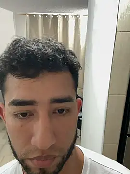 Snapshot of liam_bronw chatting on 14, 1, 2026 liam bronw online show from 14, 1, 2026