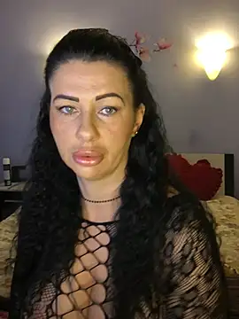 IRISWHITE17 online show from 1, 6, 2026