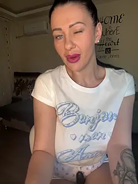 IRISWHITE17 online show from 10, 3, 2026