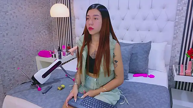 VioletFroost online show from 9, 1, 2026