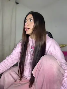 Stormi th online show from 24, 3, 2026