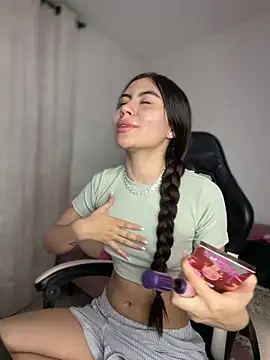 Stormi th online show from 11, 4, 2026