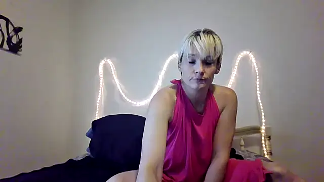 CrystalGeyserSmyth online show from 17, 4, 2026