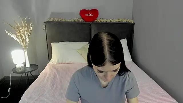 SkinyJoys online show from 27, 2, 2026