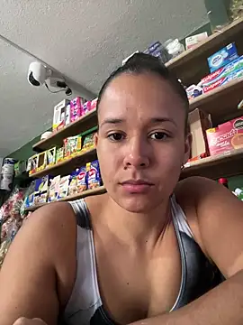 Snapshot of lannabellx chatting on 2, 3, 2026 lannabellx online show from 2, 3, 2026