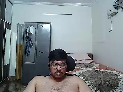 Snapshot of maxi23932 chatting on 30, 4, 2026 maxi23932 online show from 30, 4, 2026
