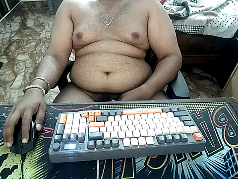 Snapshot of maxi23932 chatting on 22, 4, 2026 maxi23932 online show from 22, 4, 2026