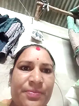 Hot hiuj online show from 12, 3, 2026