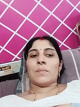 Snapshot of Hot_ree85 chatting on 16, 6, 2026 Hot ree85 online show from 16, 6, 2026