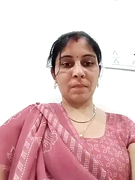 Snapshot of Hot_ree85 chatting on 27, 4, 2026 Hot ree85 online show from 27, 4, 2026