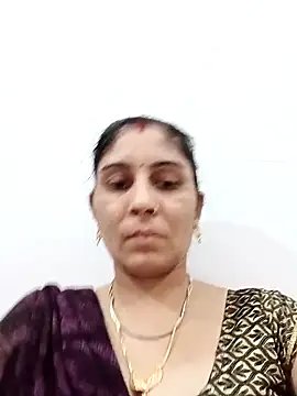 Snapshot of Hot_ree85 chatting on 19, 4, 2026 Hot ree85 online show from 19, 4, 2026