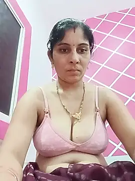 Snapshot of Hot_ree85 chatting on 20, 6, 2026 Hot ree85 online show from 20, 6, 2026