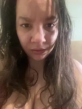 Snapshot of bellakay19 chatting on 13, 2, 2026 bellakay19 online show from 13, 2, 2026