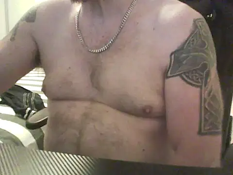 Snapshot of loudandproud chatting on 18, 2, 2026 loudandproud online show from 18, 2, 2026