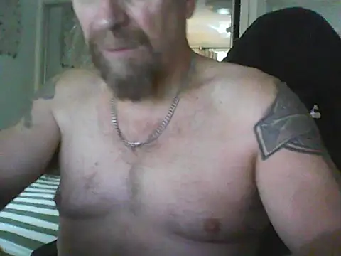 Snapshot of loudandproud chatting on 10, 2, 2026 loudandproud online show from 10, 2, 2026