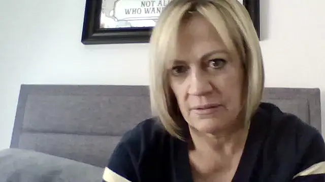 Milfshake227 online show from 9, 4, 2026