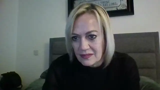 Milfshake227 online show from 22, 3, 2026