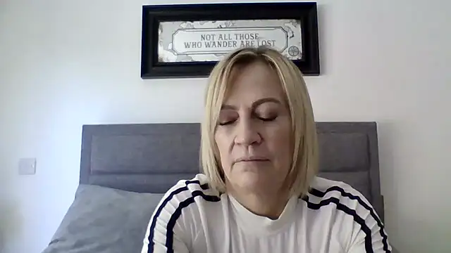 Milfshake227 online show from 11, 3, 2026