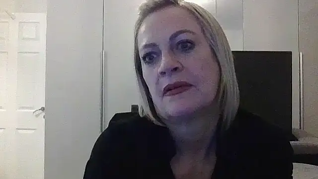 Milfshake227 online show from 28, 3, 2026