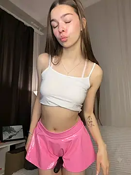 SkylineBliss online show from 7, 3, 2026