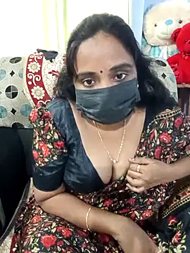 Tinarosy13 online show from 9, 2, 2026