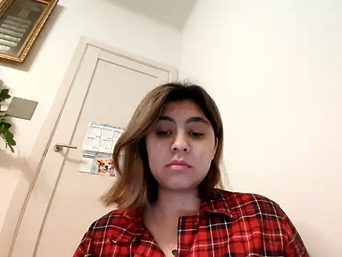 VeroisNojisex online show from 5, 1, 2026