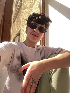 ravenryx online show from 7, 4, 2026