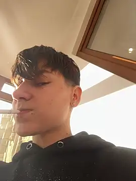 ravenryx online show from 10, 4, 2026