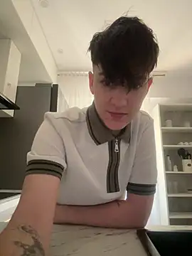 ravenryx online show from 16, 4, 2026