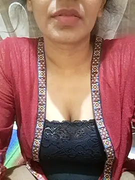 Snapshot of MILFybar chatting on 23, 2, 2026 MILFybar online show from 23, 2, 2026