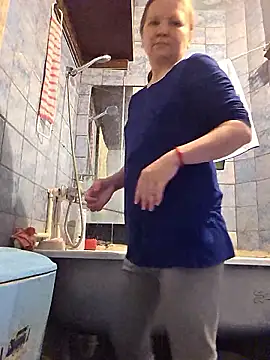 Didi Evvie online show from 12, 1, 2026