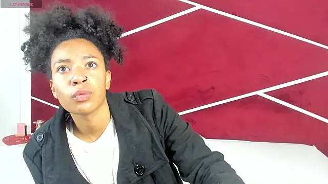 Snapshot of CarlaMarcuzzi chatting on 14, 1, 2026 CarlaMarcuzzi online show from 14, 1, 2026